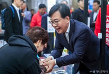 서울 화곡 시장 찾은 송언석 "용적률 상향·온누리상품권 사용처 확대"