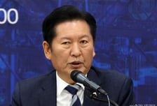 정청래 행보에 분열하는 호남과 불편한 영남…연임 도전 '경고등?'
