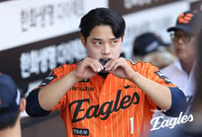 '충격' 한화 에이스 수술 "많이 울더라, 20년 동안 감독하면서 처음..." 사령탑도 참담 [광주 현장]