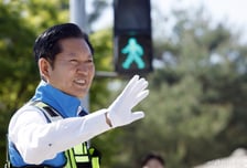 수도권 공략 나선 정청래..."윤어게인 공천, 강력 규탄" 野 공세도