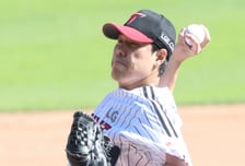 [포토] 김진성 '1이닝 퍼펙트'