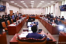 '조작기소 특검법' 놓고 여야 설전...정성호 장관 "국회에서 고민해달라"