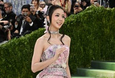 "블랙핑크 지수가 옷 훔쳐갔다" …폭로한 디자이너, 돌연 "오해"