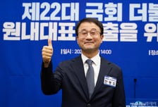한병도, 최초 연임 원내대표 확정 "조작기소 특검 시기 숙의 후 판단"