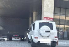 "사고 나면 책임지나"…지하주차장 입구 가로막은 지바겐