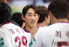 '대구의 아들' 키움 '대타자' 양현종, 팀 연패에도 '홈런+삼중살' 연이틀 원맨쇼 "저보다 팀이 좋은 경기할 수 있도록!"