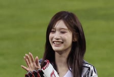 [포토] 아이브 이서 '폭투면 좀 어때'