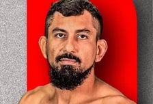 "살라달라" 마트로 도망쳤지만, 쫓아와 총으로 3발 피격... 전 MMA 선수, 무장 괴한에 참혹한 사망