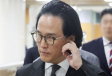 '횡령·배임' 조현범 한국앤컴퍼니 회장, 징역 2년 확정