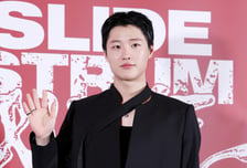 팬 노동력 착취?…우즈 측, '무급 스태프 모집' 논란 사과