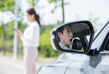 퇴근길 횡단보도 덮친 BMW, 시민 3명 부상…40대 운전자 경찰 조사중