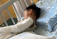 "엄마 언제 오나" 아파트 11층서 창밖 보다가 추락...4살 꼬마 생존 기적
