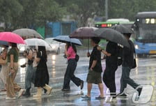 [오늘날씨]"우산 챙기세요"…전국 곳곳 비바람, 수도권 5~20㎜