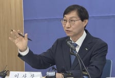 "국민이 편한 방식 모색"…국민연금 이사장이 유튜버 만난 이유는