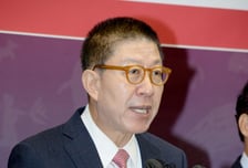 '가덕도 공항' '1000만 관광객'…박형준, 부산 미래 담은 3호 공약 발표