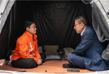 박형준, 'TV토론 배제 항의 단식' 정이한 방문…"전재수 동의하면 토론 성사"