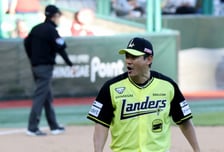 42세 홀드왕의 깨달음 "나이 들어도 요령보단 힘, 생각 고쳐먹었다"... 13년 만의 WBC가 던져준 메시지