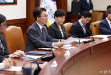 김민석 "물가 관리에 전력…여행수지 흑자, 성장동력 되도록 노력"
