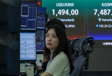 외인 던져도 "코스피 다시 쑥" 7600대로...개인+기관 '방어'
