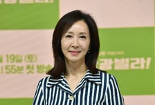 전인화, ♥유동근 키스신 "걱정됐냐" 질문에…"부끄러웠다"