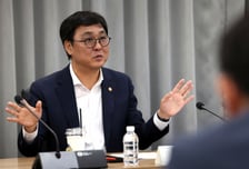 최휘영 문체부 장관이 '인구감소지역 밀양' 찾는 이유는…