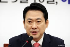 장동혁 "국민배당금, 李의 본심…수금 욕심 밖에 없는 조폭 마인드"