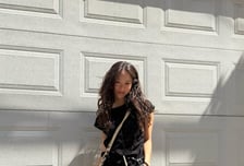 "구김도 스타일 된다"…올여름 패션가 점령한 '주름' 옷