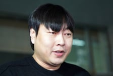 '뇌출혈' 쓰러진 이진호 근황..."수술 없이 호전, 이용진 등 병문안"