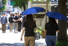 "이 동네 날씨는 어때요"…기상청, 카톡으로 폭염예보 '직접 전달'