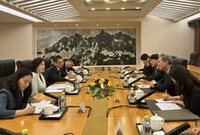노재헌 주중대사, 화춘잉 中 외교부 부부장과 관계 발전방향 논의