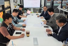 노동부 장관 만난 삼성 노조 "사측 대표교섭위원 교체해야 대화"