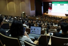 'FOMO 불안한 개미' 현실적 투자조언 찾아 '북적'