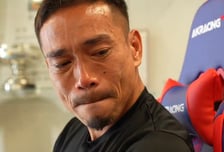 '왜 미토마 이름 앞에서 펑펑 울었나' 40살에 월드컵 출전 나가토모, 日 울린 눈물 의미 "탈락한 후배 생각에..."