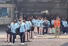 北 내고향여자축구단 인천공항 도착…8년만의 북한 선수단 방한