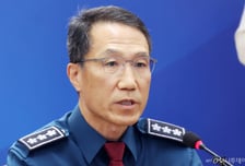 경찰청장 직무대행, 5.18 순직경찰 묘역 참배…"희생정신 계승"