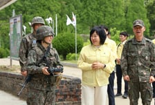 재외국민, 민간인증서로도 병무민원 서비스…"한국 번호 없어도 가능"