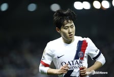 돌아온 이강인 "발목 이상 무!" 리그앙 최종전 소화→UCL 결승전 '예열'... PSG, 파리 더비서 1-2 '극장 역전패'
