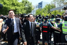 [현장+]"내란당이 여길 왜 오나"...광주 찾은 장동혁에 쏟아진 야유