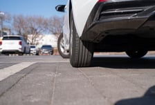초등생 치고 밟고 지나간 SUV...보령 아파트단지서 8세 여아 참변