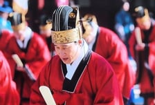 자문 따랐다?...21세기 대군부인, 부랴부랴 "천천세" 묵음·자막 삭제