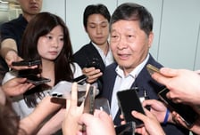 중노위원장 "삼성전자 노사 쟁점은 둘…서로 양보, 합의 가능성 있다"
