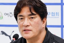 "국내 선수들만 뛰는 라운드 있어야" 여자배구 사령탑 '파격 제안', 왜?