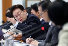 현수엽 복지부 차관 "의료제품 수급 안정 추세로 전환"