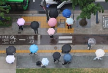 [내일 날씨] 전국 곳곳 비, 오후 그쳐…중부·남해안·제주 많은 비