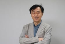 LED에 붙인 손가락만 한 '딸칵'…"전국 적용시 원전 5기 줄인다"
