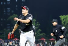[포토]'마무리 쉽지않네' 1과 1/3이닝 1실점으로 승리지킨 손주영