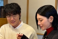 "예쁘고 매력 있는 사람"...성시경, '17살 연하' 일본 배우와 열애설 해명