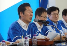 정청래 "정용진, 석고대죄 해야…스벅 불매운동 불길처럼 번질 것"