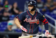 '시즌 첫 도루' 김하성, 사이영상 156㎞ 돌직구도 쾅! 팀 3연승 이끌다