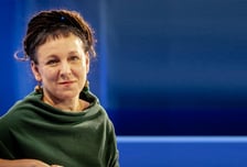 "자기야, 이걸 다듬어줘"…노벨문학상 작가 AI 활용 고백에 문학계 발칵